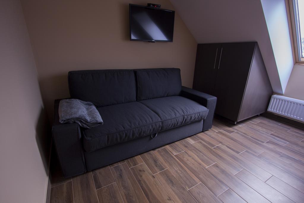 Family Apartman เอปลีนี ภายนอก รูปภาพ